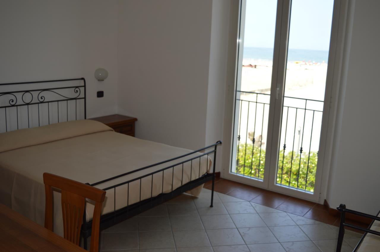Residenza Villa Margherita Rimini Kültér fotó