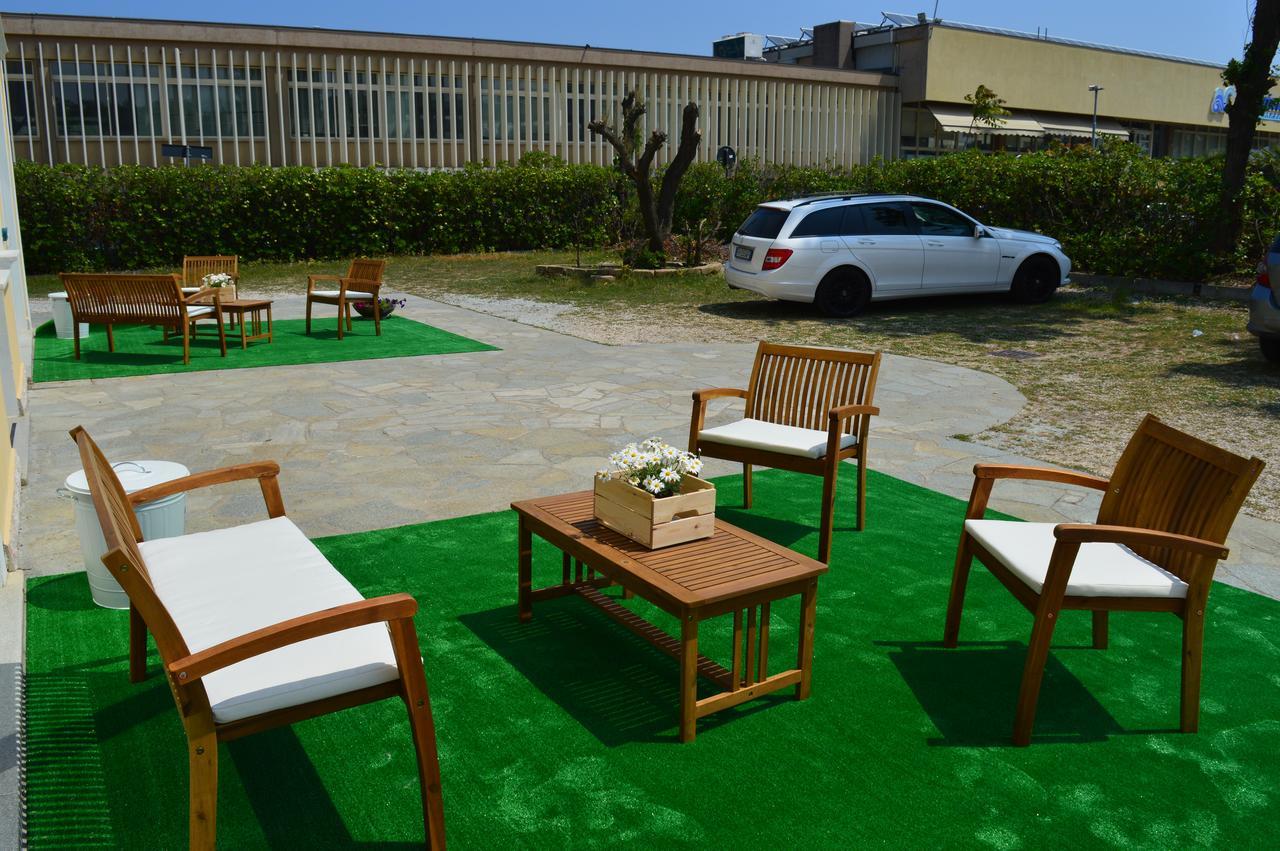 Residenza Villa Margherita Rimini Kültér fotó