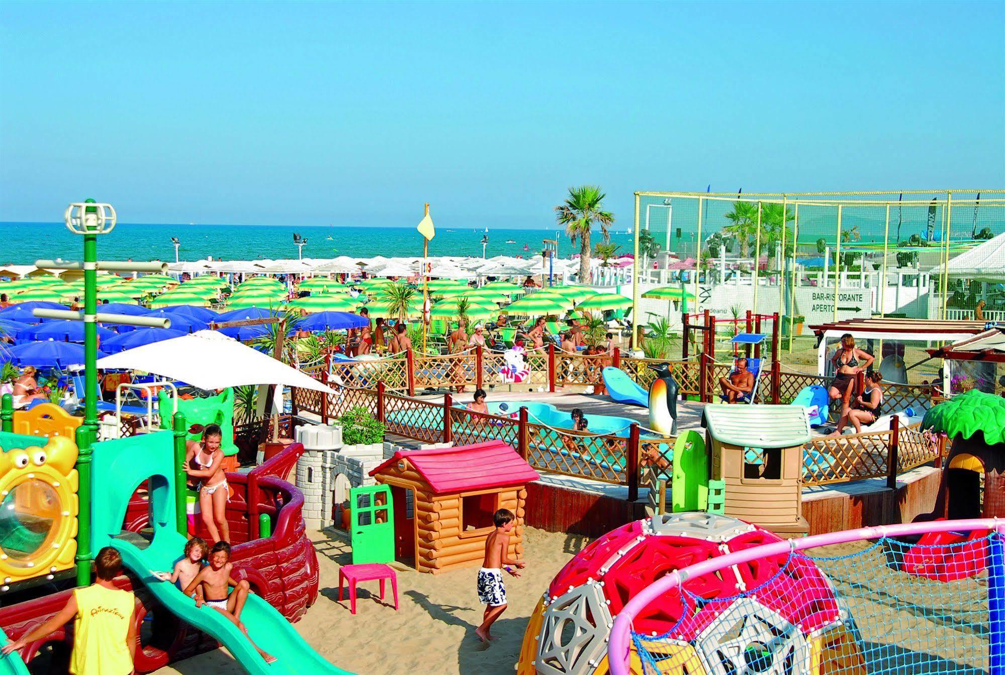 Residenza Villa Margherita Rimini Kültér fotó